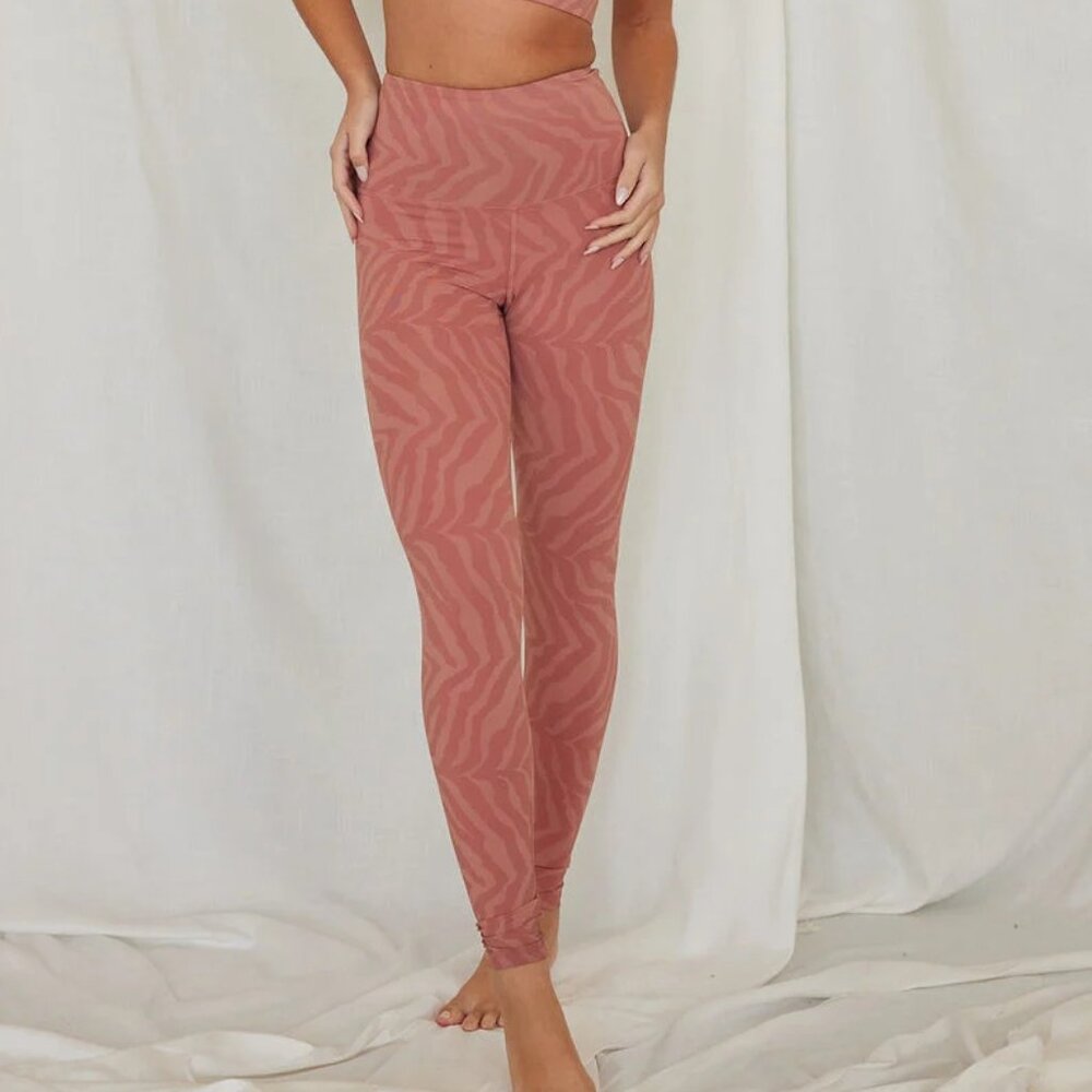 Strut This Scarlett Leggings in Mauve Zebra